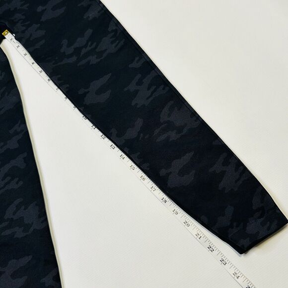 Spanx Womens Look At Me Now Seamless Camo Leggings Green/Black Size XL - Picture 5 of 9